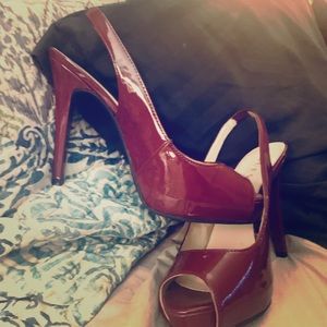 Guess Dark Red Peep toe Heels